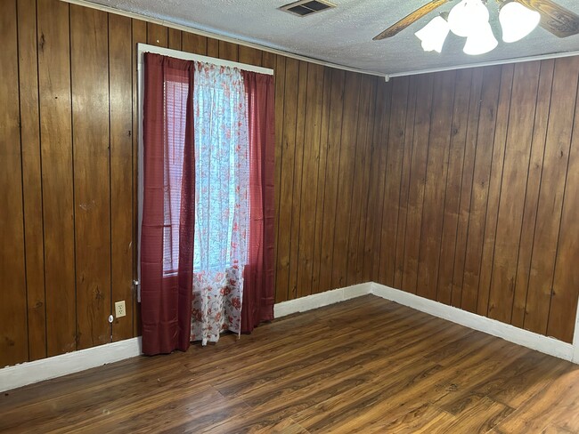 Building Photo - 10843-Hwy494 MS-494