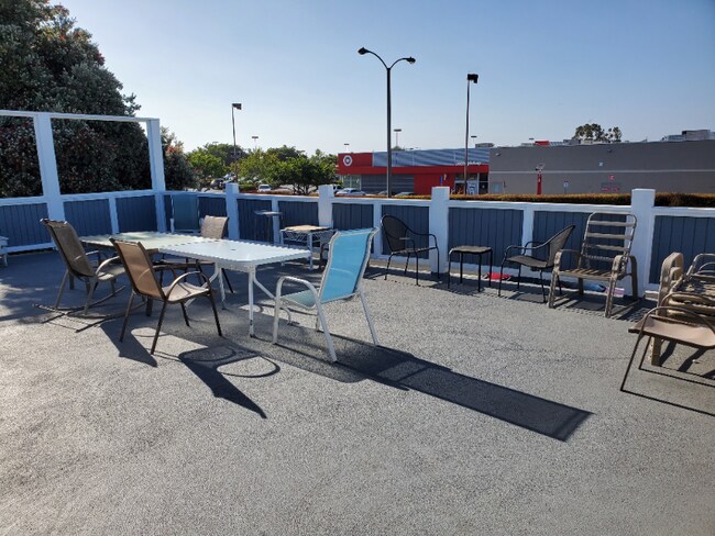 Foto del edificio - 1150 Manhattan Beach Blvd