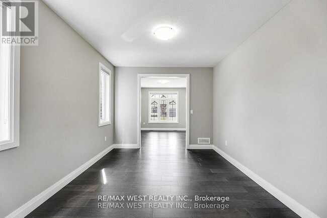 Building Photo - 25 Greenbrier Rdg