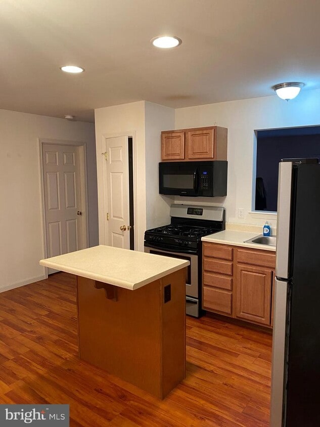 65 Queen Ave, Enola, PA 17025 Townhome Rentals in Enola PA