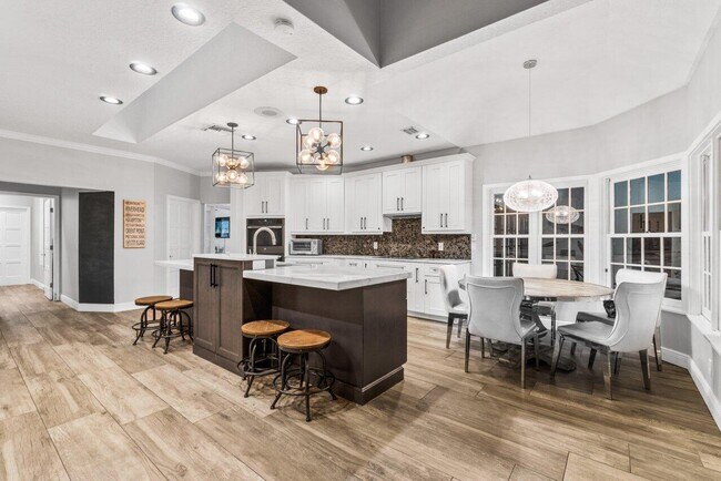 Building Photo - 13265 Garwood Ct