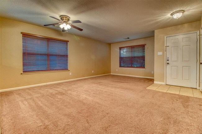 Building Photo - 1319 Emilee Ct