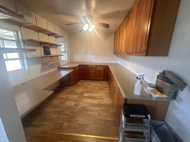Building Photo - 3 bedroom, 1 bathroom Home