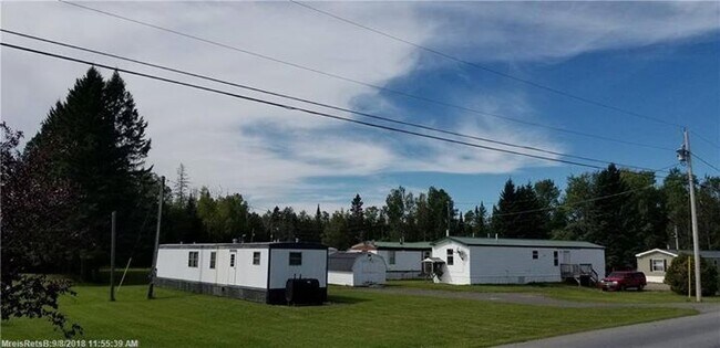 Foto del edificio - 12 Richardson Rd