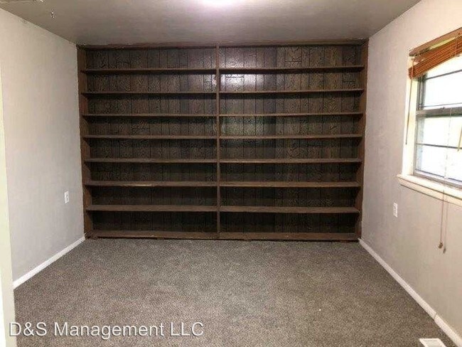 Building Photo - 5 br, 2 bath House - 10100 Haverhill Place