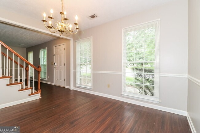 Building Photo - 2885 Summit View Ct
