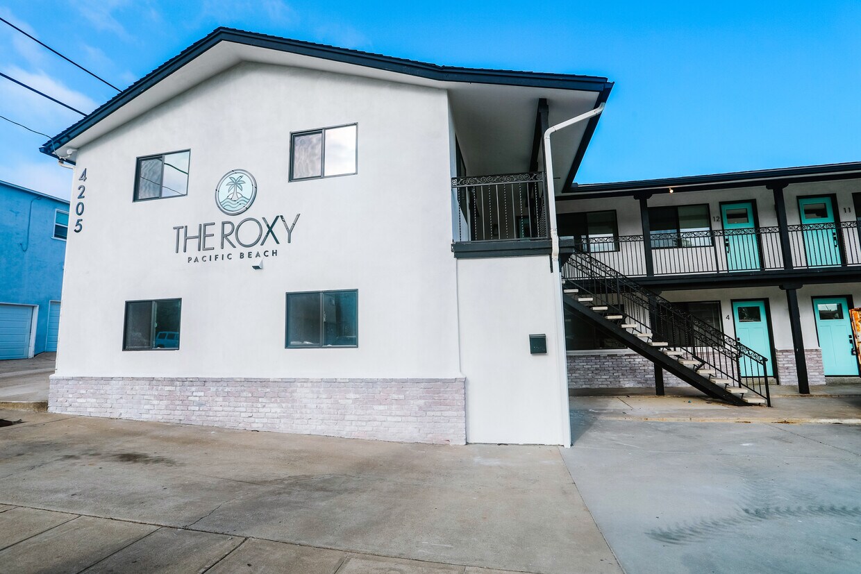 4205 Noyes St Unit 2, San Diego, CA 92109 Apartments in San Diego, CA