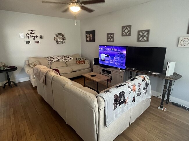 Foto del edificio - 2506 23rd St