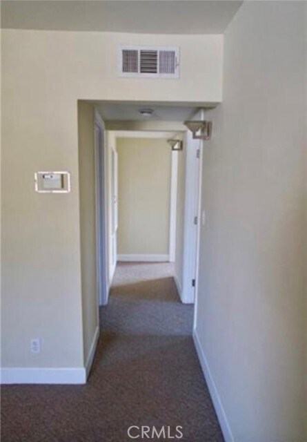 Building Photo - 10982 Roebling Ave