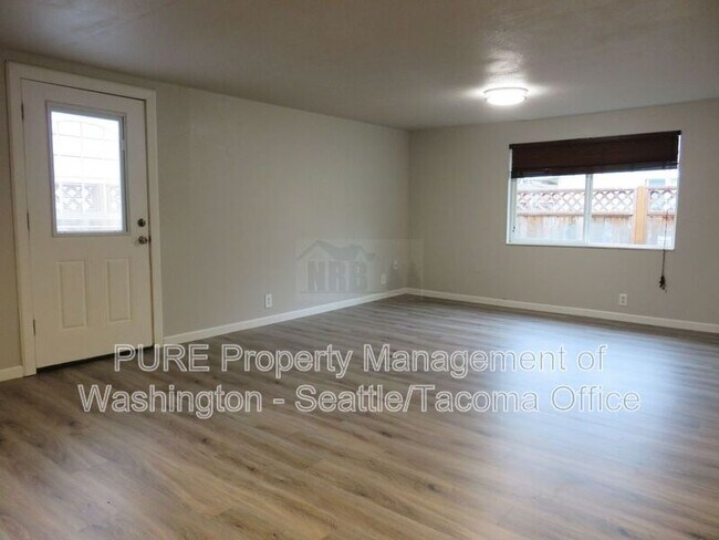 Building Photo - 15301 Portland Ave SW