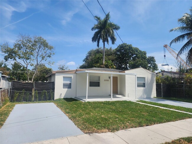 Foto del edificio - 1021 NW 20th Ave