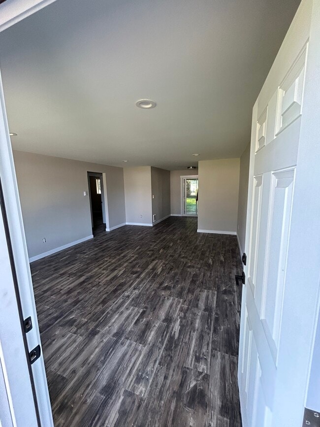 Foto del edificio - 1602 E Hazel Ave