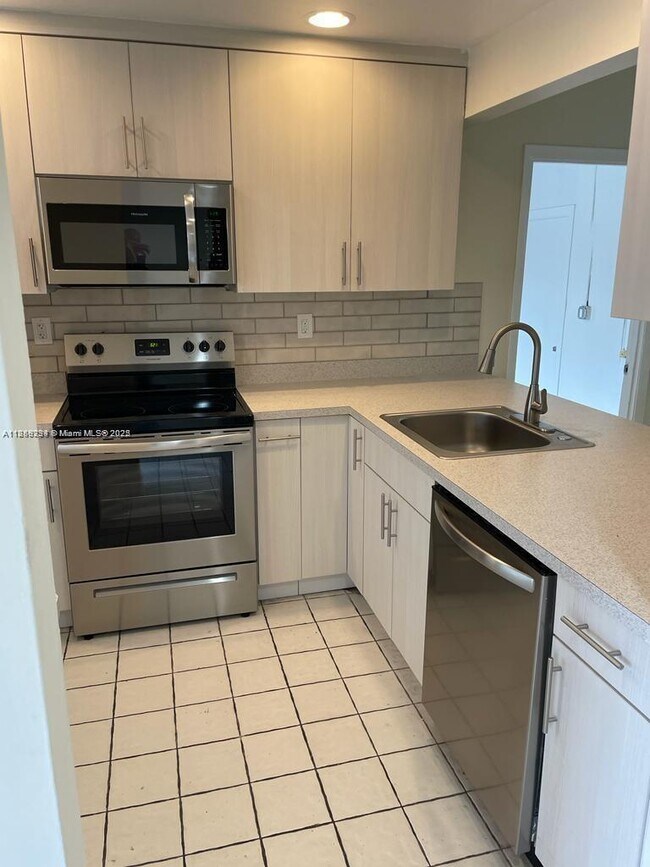 Foto del edificio - 9601 W Heather Ln