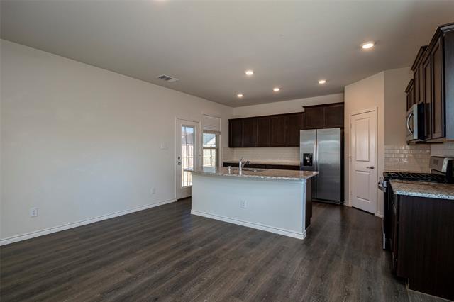 Building Photo - 7500 Continental Dr