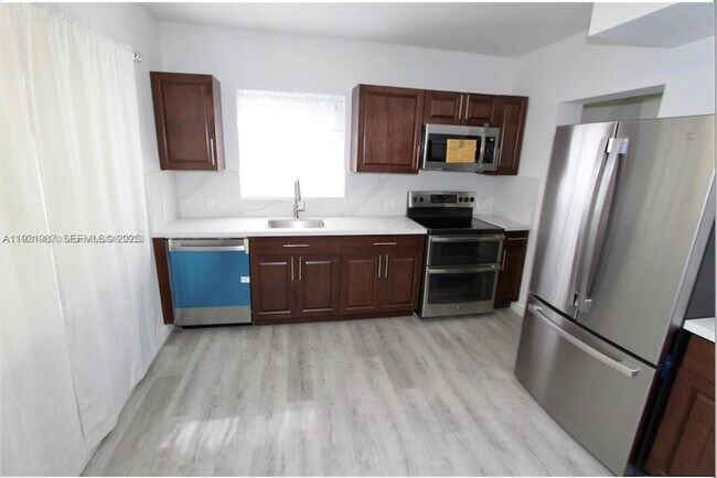 Foto del edificio - 1791 NW 45th St