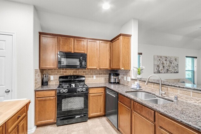 Foto del edificio - 1700 Fall Forest Ct