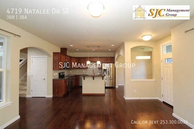 Foto del edificio - 4719 Natalee Dr SE