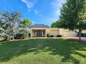 Building Photo - 1441 Glenbrook Dr