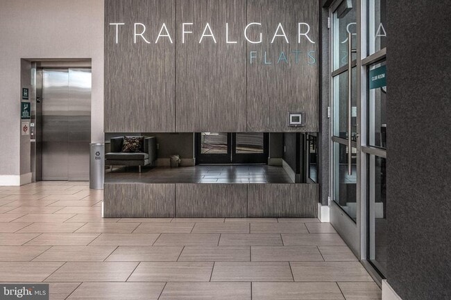 Building Photo - 989 S Buchanan St