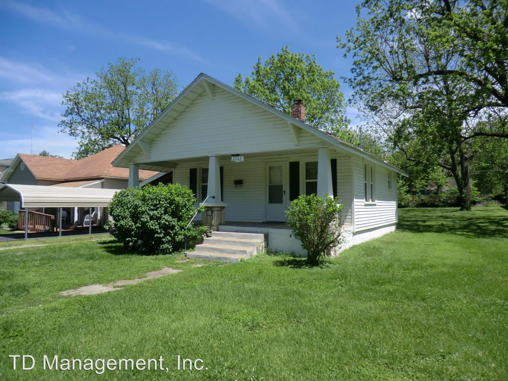 Primary Photo - 2042 N Jefferson Ave
