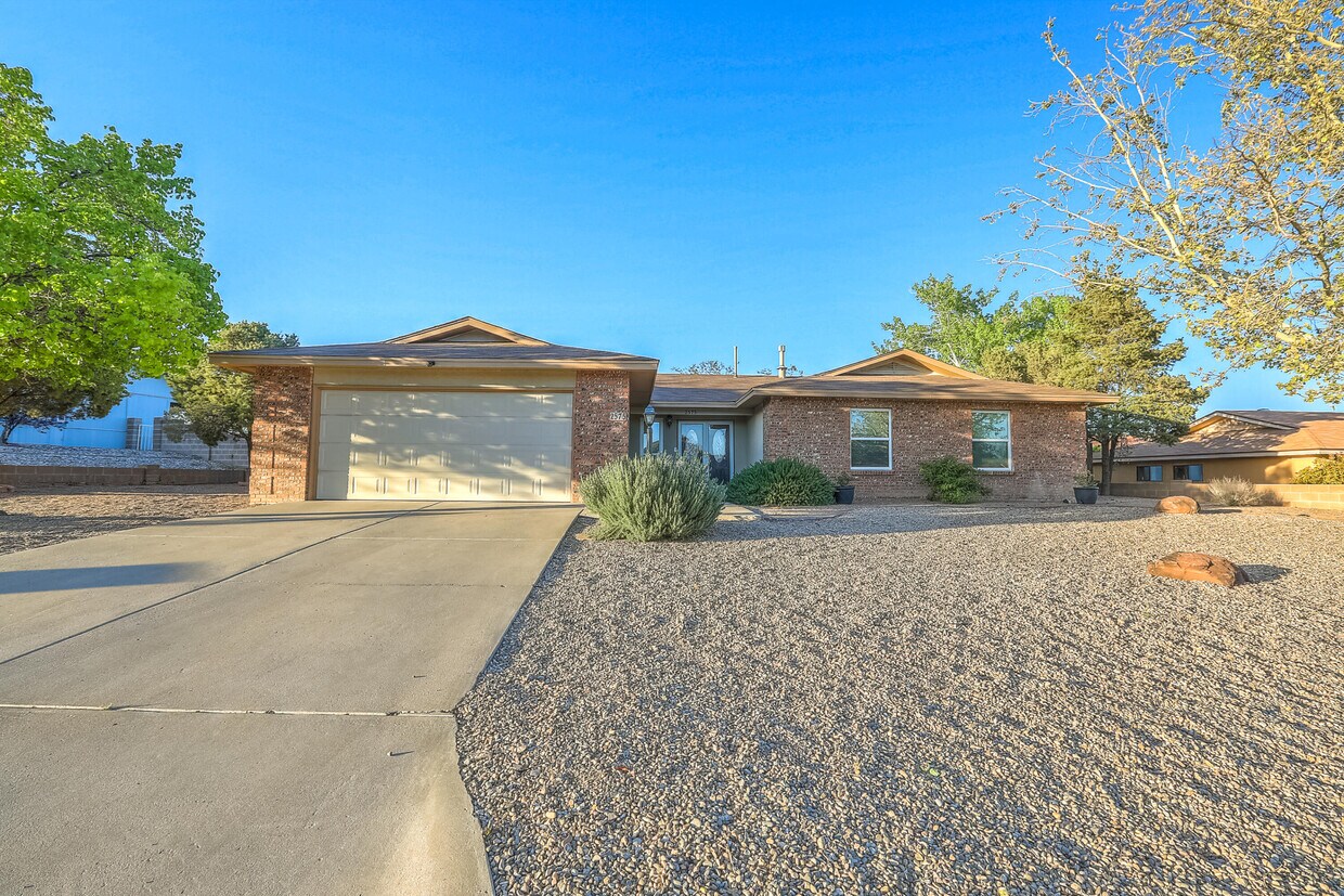 2575 Bogie Rd SE, Rio Rancho, NM 87124 House Rental in Rio Rancho, NM