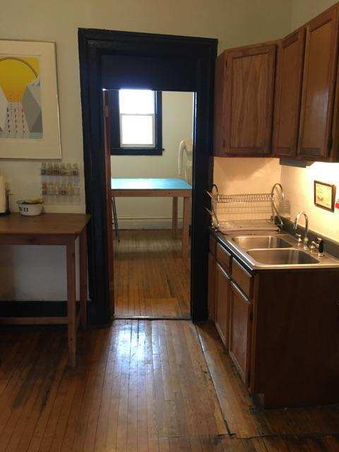 Foto del edificio - 1129 W 18th St