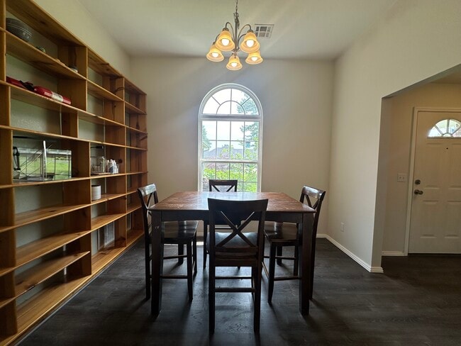 Building Photo - 312 Edgehill Ave