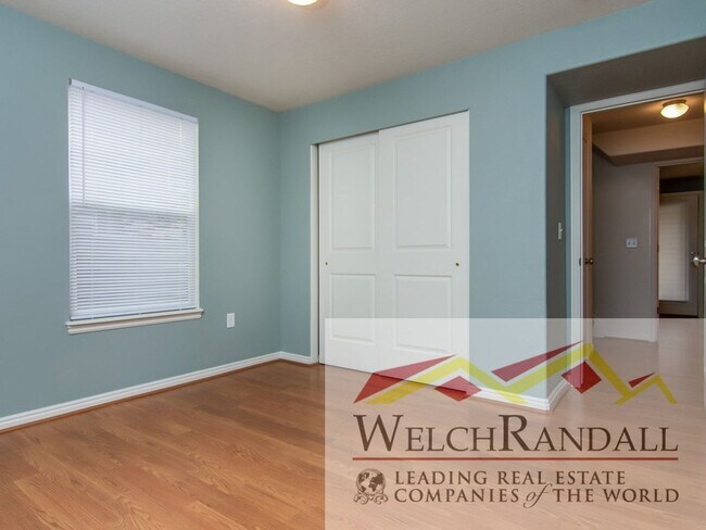 Building Photo - 2 Bedroom 1.5 Bath Townhome in Herriman