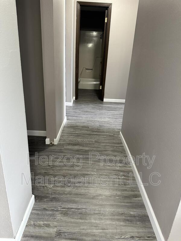 Foto del edificio - 815 Center St S