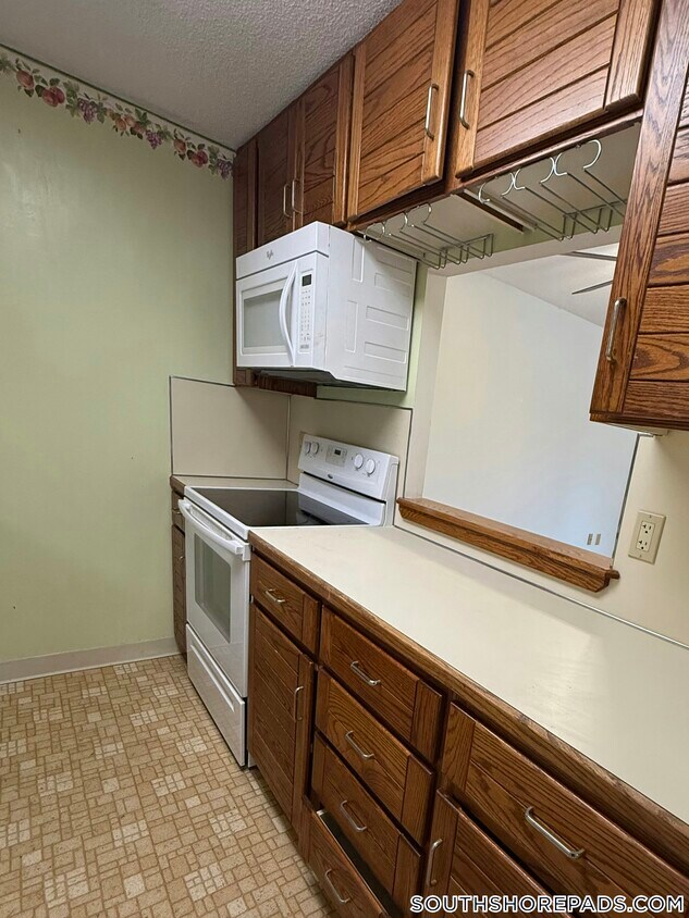 Foto principal - 200 Burkhall St
