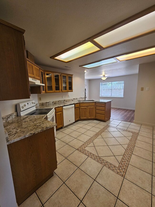 Foto del edificio - Beautiful House with Spacious Kitchen