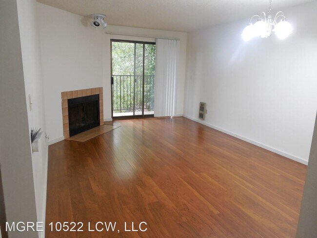Foto del edificio - 10522 Lake City Way NE