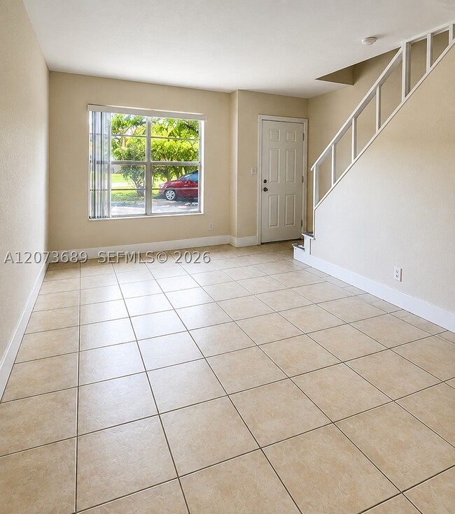 Building Photo - 4601 NW 9th Dr