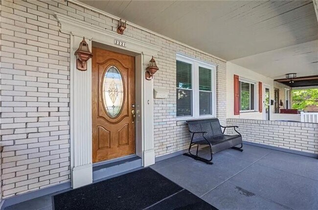 Foto del edificio - 2221 Wightman St