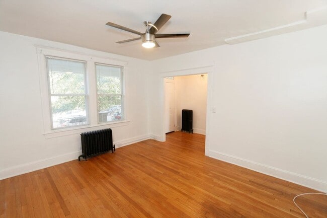 Building Photo - Lovely 3 bedroom home near Howard Universt...