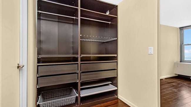 Photo - Lakeshore East Convertible Apartment