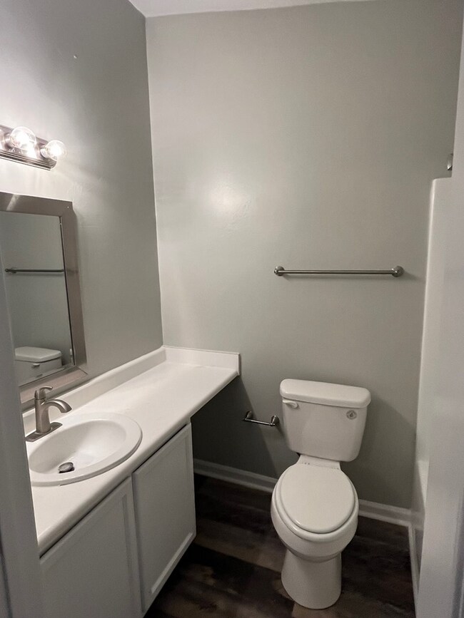 Foto del edificio - 106 Cove Landing Dr