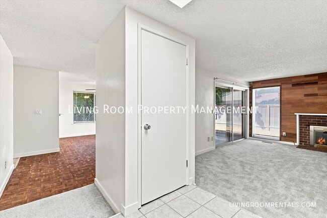 Photo - 1931 NE Liberty Avenue- House
