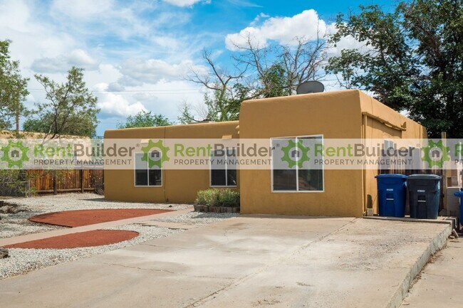 Building Photo - !!CALL US TODAY AT (505) 808-6467 TO SCHED...