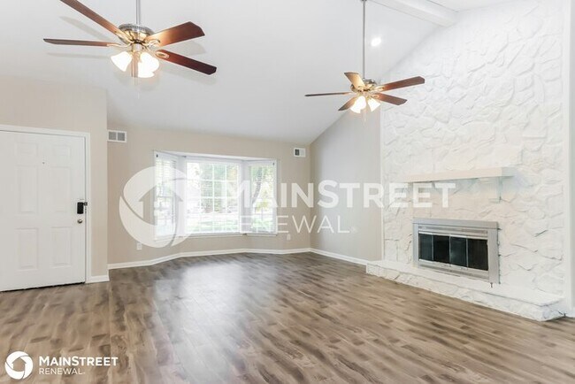 Building Photo - 120 Middling Ln