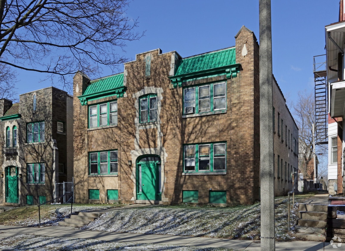 Primary Photo - 533 N 33rd St