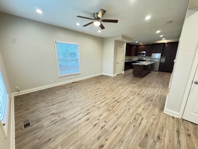 Building Photo - 2500 R St