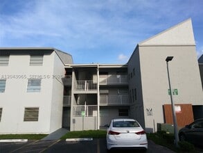 Building Photo - 8475 SW 156th Ct
