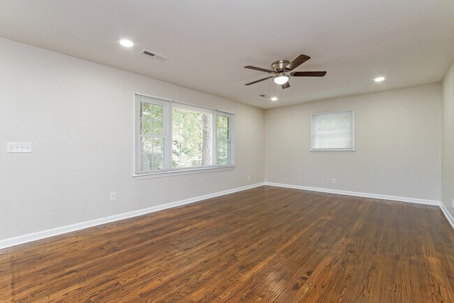 Foto del edificio - 812 Terrace View Dr