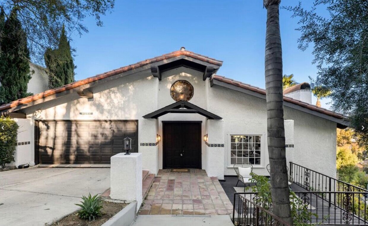 Primary Photo - 4912 Llano Dr