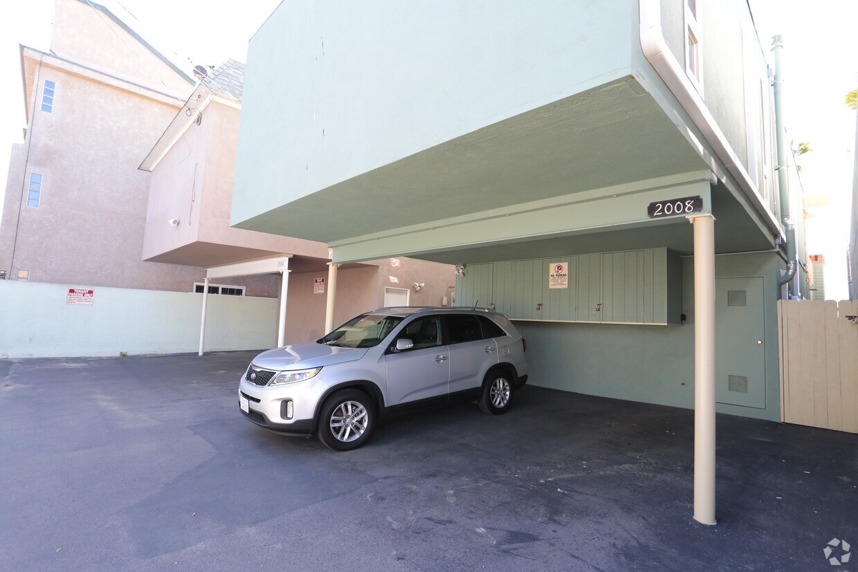 Foto del edificio - 2008 W Oceanfront