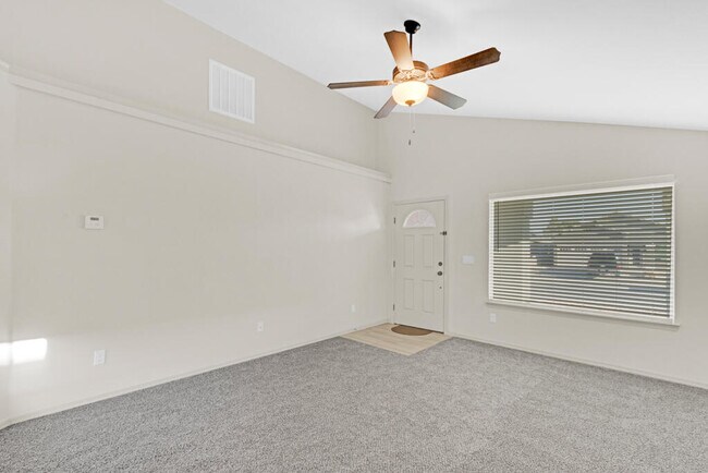 Foto del edificio - 11069 Gem Valley Rd