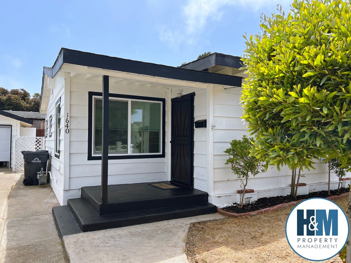 Primary Photo - 3 Bedroom Home in Seaside