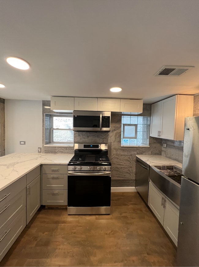 Foto del edificio - 4025 N Lavergne Ave