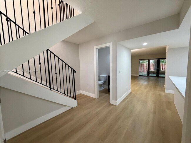 Foto del edificio - 7887 SW 105th Pl